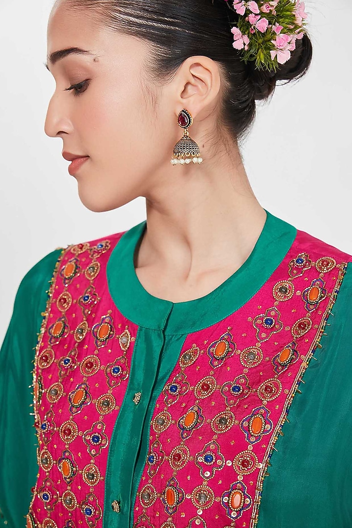 Emerald Green Habutai Silk Hand Embroidered Kurta Set by SIDDHARTHA BANSAL at Pernia's Pop Up Shop