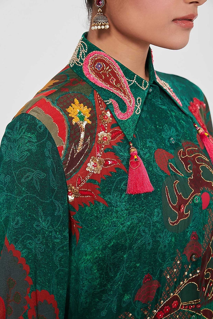 Royal Green Crepe Paisley Printed & Hand Embroidered Tunic Set by SIDDHARTHA BANSAL at Pernia's Pop Up Shop