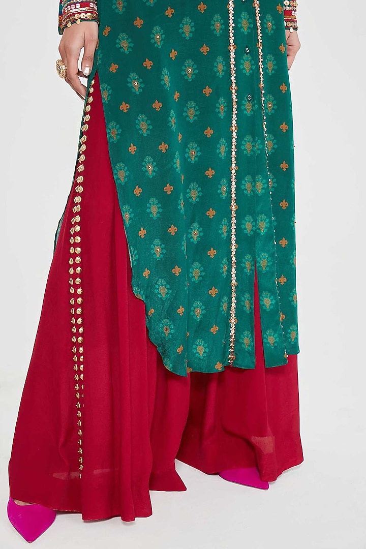 Green Crepe Paisley Printed & Hand Embroidered Tunic Set by SIDDHARTHA BANSAL at Pernia's Pop Up Shop