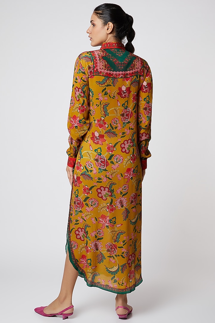 Yellow Pure Crepe Embroidered & Digital Printed by SIDDHARTHA BANSAL at Pernia's Pop Up Shop