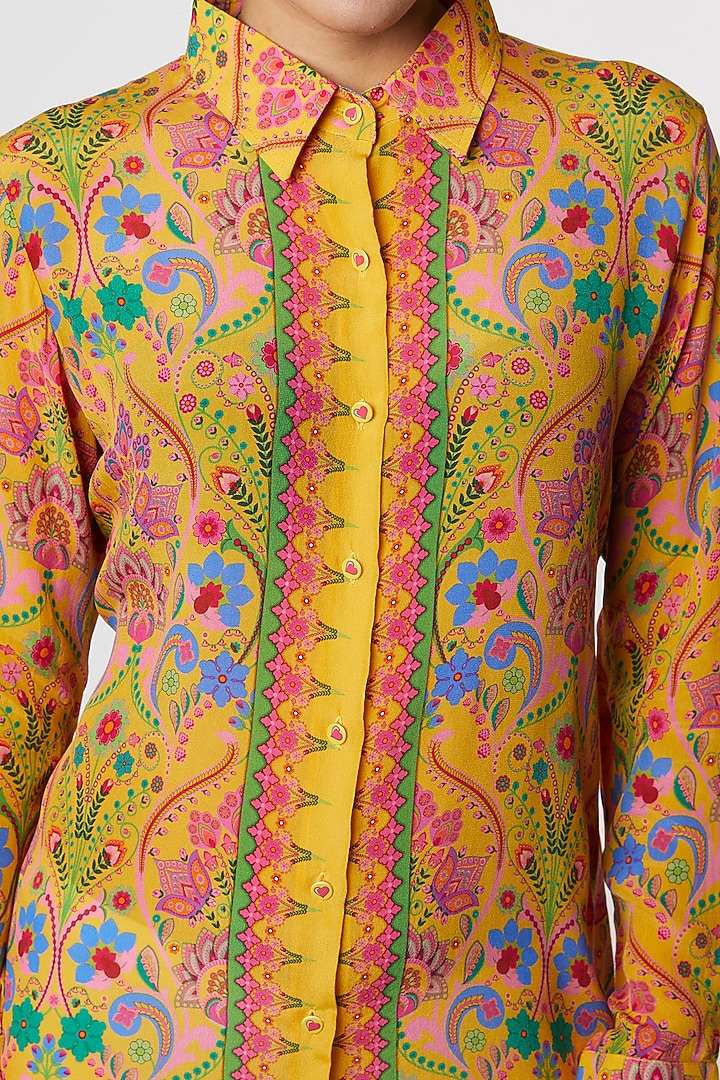 Yellow Pure Crepe Floral Digital Printed by SIDDHARTHA BANSAL at Pernia's Pop Up Shop