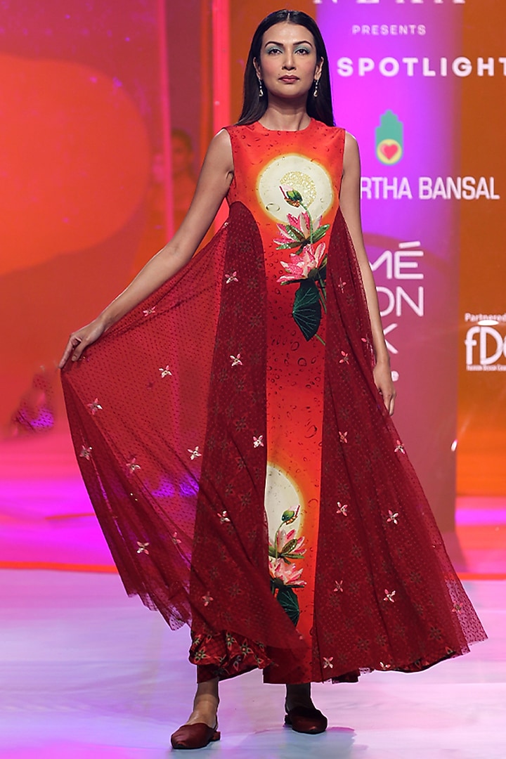 Cherry Red Pure Crepe & Net Printed Vacation Dress by SIDDHARTHA BANSAL at Pernia's Pop Up Shop