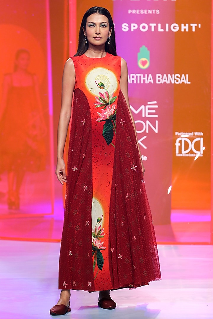Cherry Red Pure Crepe & Net Printed Vacation Dress by SIDDHARTHA BANSAL at Pernia's Pop Up Shop