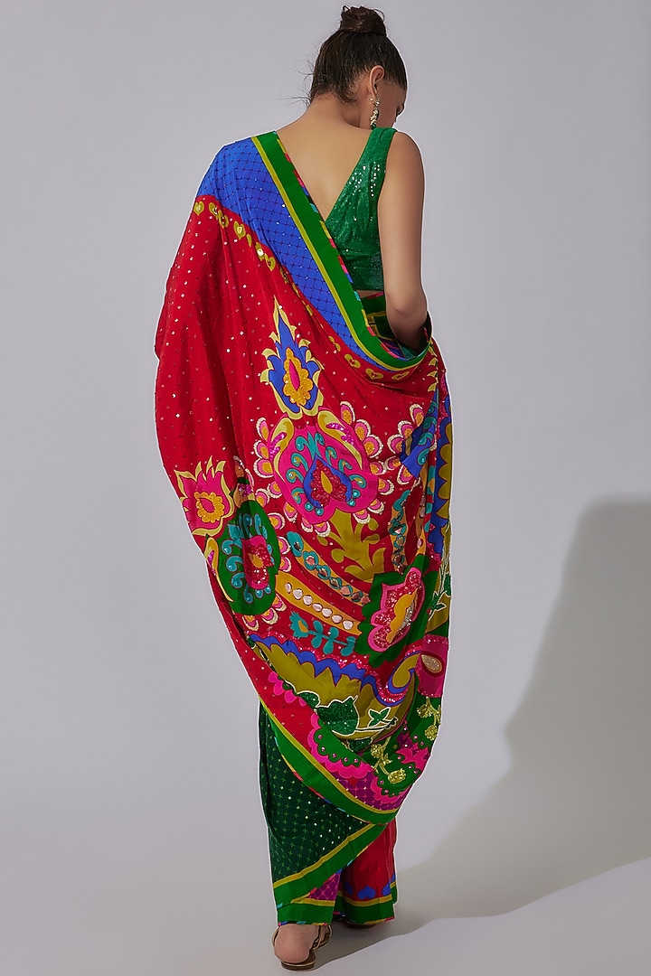 Red Pure Crepe & Georgette Paisley Printed Wedding Saree Set by SIDDHARTHA BANSAL at Pernia's Pop Up Shop