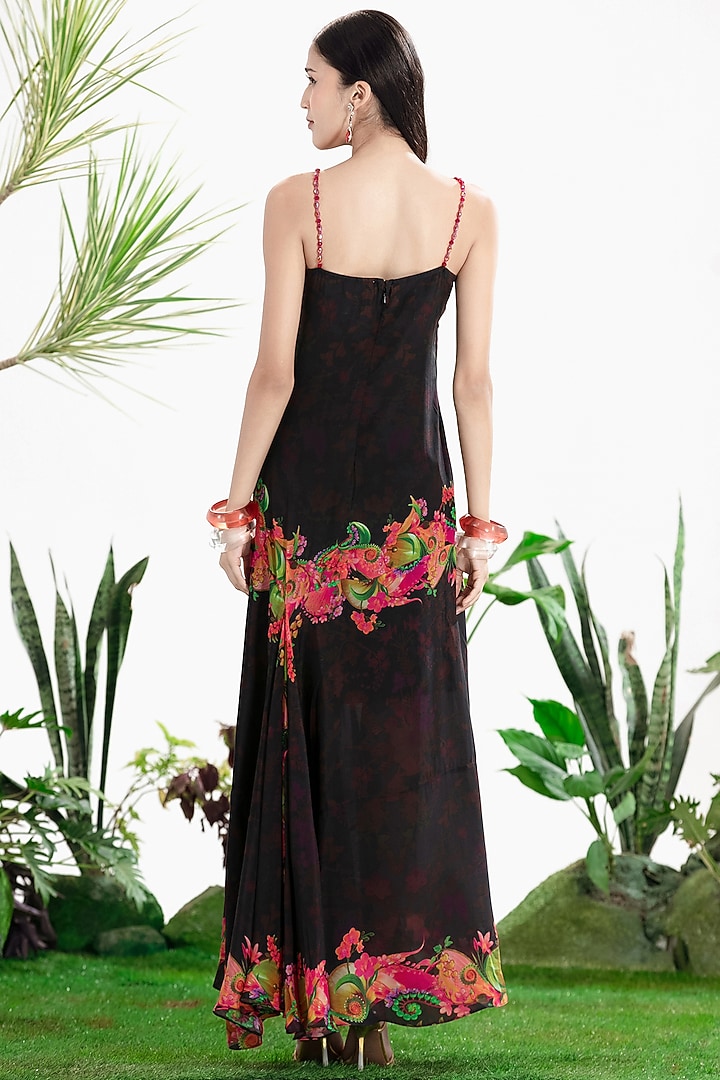 Black & Red Crepe Printed Maxi Vacation Dress by SIDDHARTHA BANSAL at Pernia's Pop Up Shop