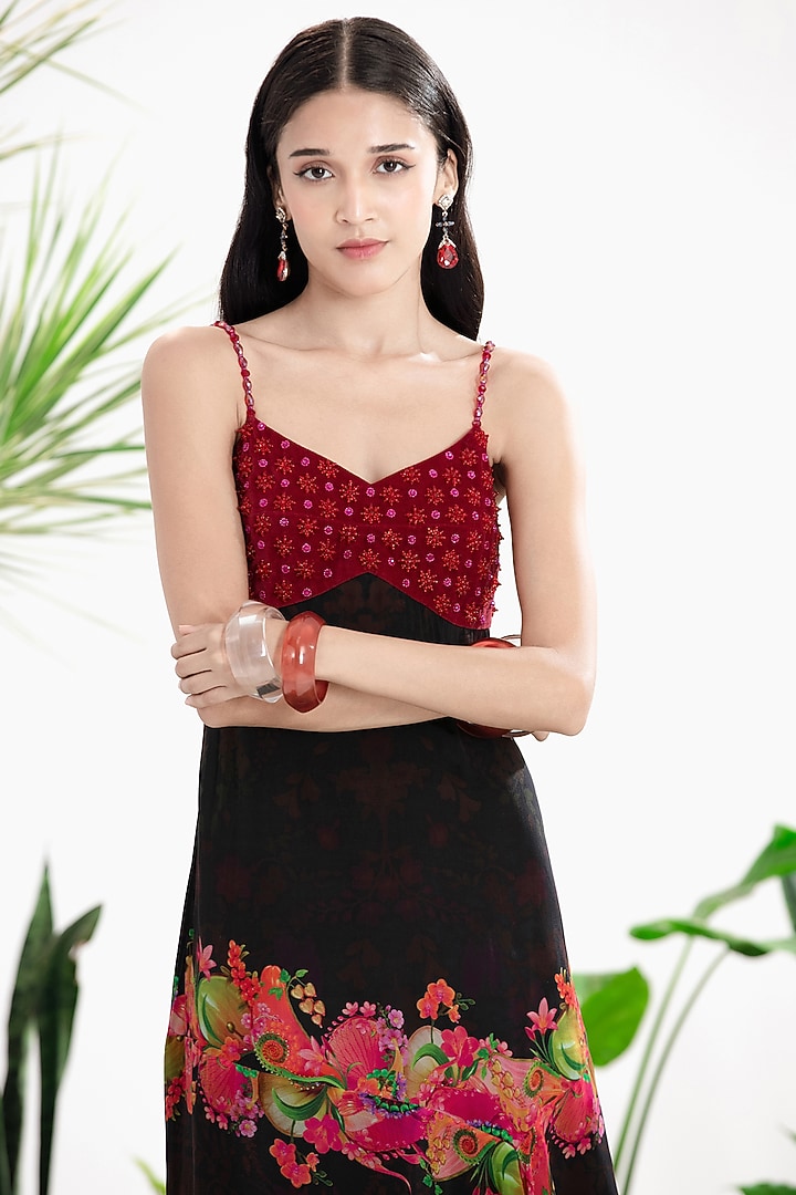 Black & Red Crepe Printed Maxi Vacation Dress by SIDDHARTHA BANSAL at Pernia's Pop Up Shop