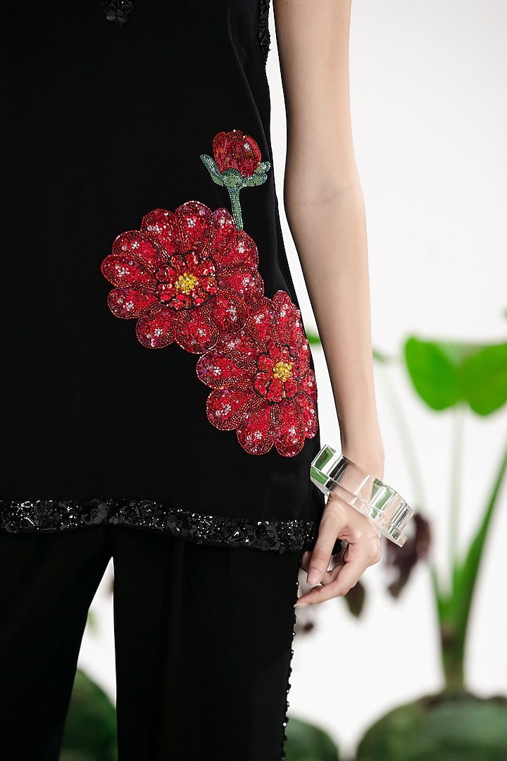 Black American Crepe Floral Embroidered Co-Ord Set by SIDDHARTHA BANSAL at Pernia's Pop Up Shop