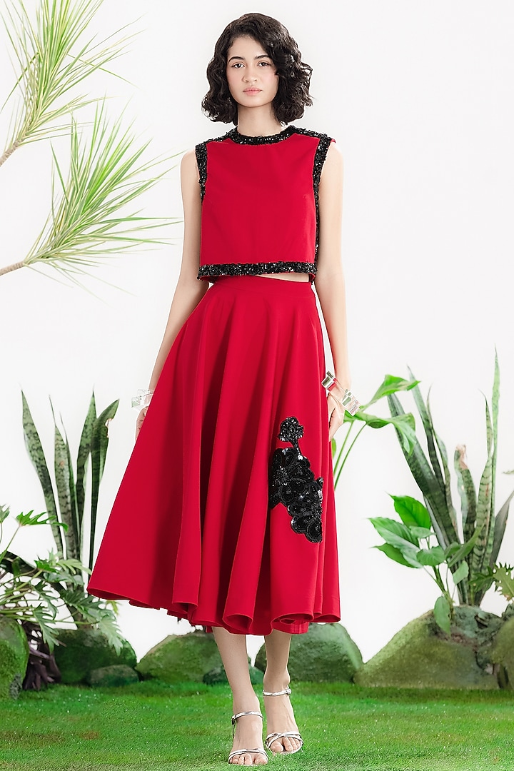 Red Banana Crepe Embroidered Skirt Set by SIDDHARTHA BANSAL at Pernia's Pop Up Shop