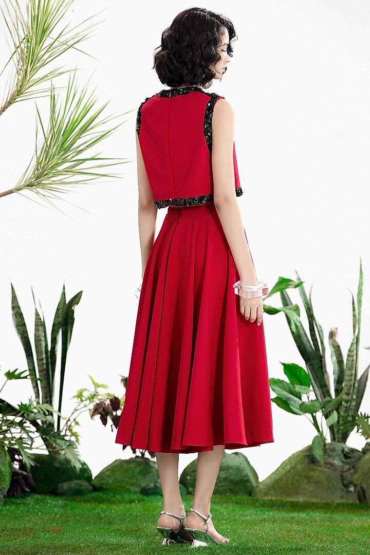 Red Banana Crepe Embroidered Skirt Set by SIDDHARTHA BANSAL at Pernia's Pop Up Shop