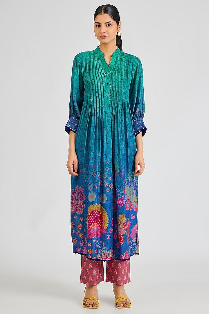 Green & Blue Modal Muslin Cotton Threadwork & Printed Ombre Kurta Set by SIDDHARTHA BANSAL at Pernia's Pop Up Shop