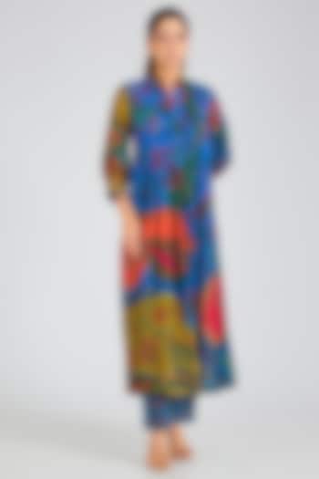 Blue Modal Muslin Cotton Threadwork & Printed Ombre Kurta Set by SIDDHARTHA BANSAL at Pernia's Pop Up Shop