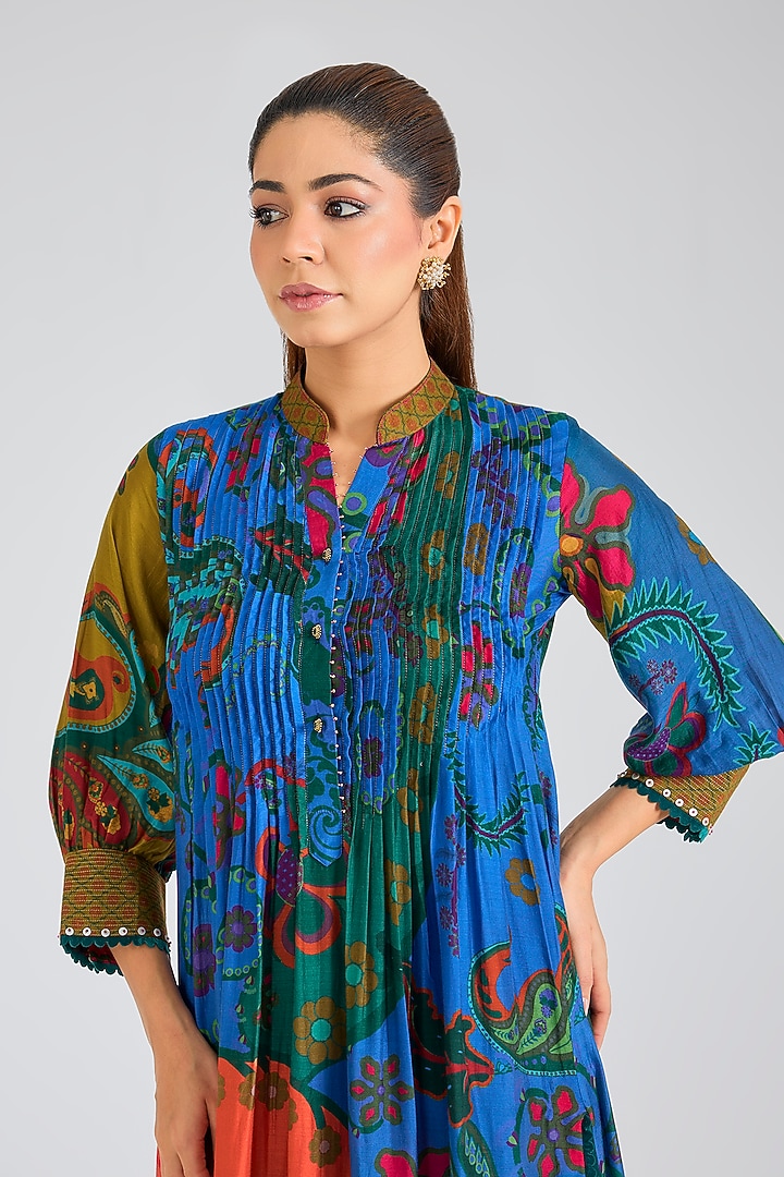 Blue Modal Muslin Cotton Threadwork & Printed Ombre Kurta Set by SIDDHARTHA BANSAL at Pernia's Pop Up Shop