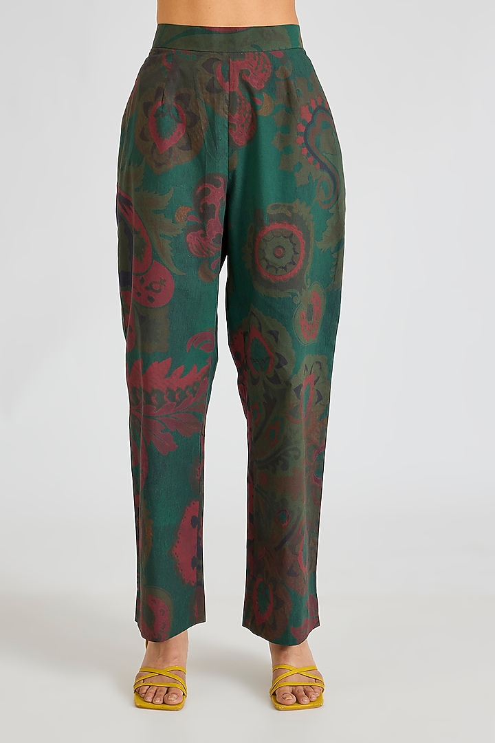 Emerald Green Modal Muslin Cotton Threadwork & Printed Ombre Kurta Set by SIDDHARTHA BANSAL at Pernia's Pop Up Shop