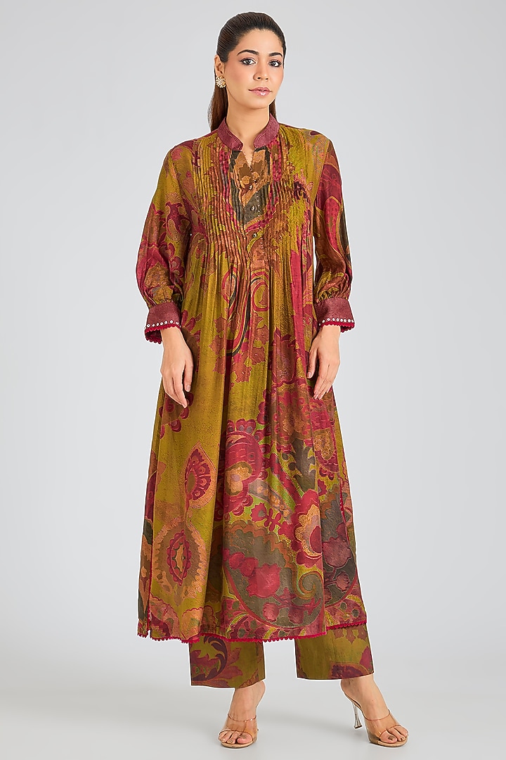 Olive & Brown Modal Muslin Cotton Threadwork & Printed Ombre Kurta Set by SIDDHARTHA BANSAL at Pernia's Pop Up Shop
