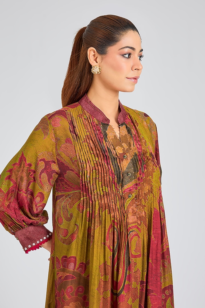 Olive & Brown Modal Muslin Cotton Threadwork & Printed Ombre Kurta Set by SIDDHARTHA BANSAL at Pernia's Pop Up Shop