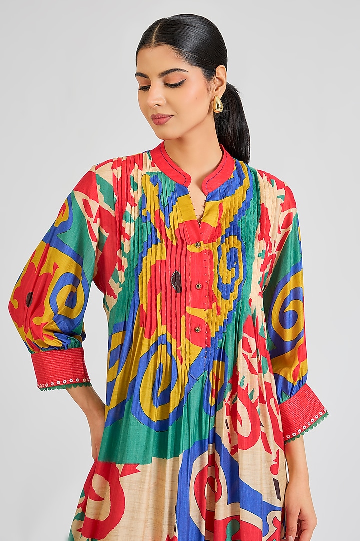 Multi-Colored Modal Muslin Cotton Threadwork & Printed Ombre Kurta Set by SIDDHARTHA BANSAL at Pernia's Pop Up Shop