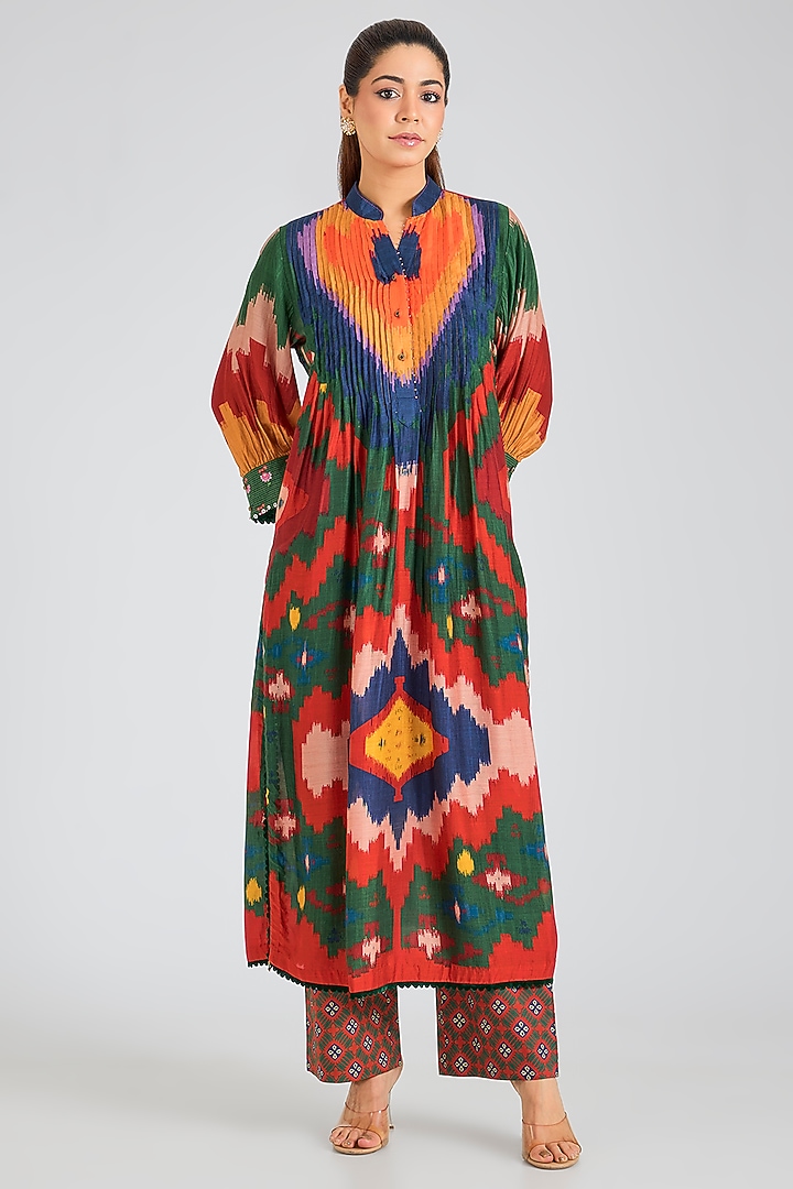Multi-Colored Modal Muslin Cotton Threadwork & Printed Ombre Kurta Set by SIDDHARTHA BANSAL at Pernia's Pop Up Shop