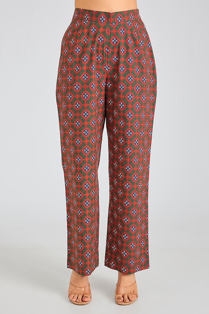 Multi-Colored Modal Muslin Cotton Threadwork & Printed Ombre Kurta Set by SIDDHARTHA BANSAL at Pernia's Pop Up Shop