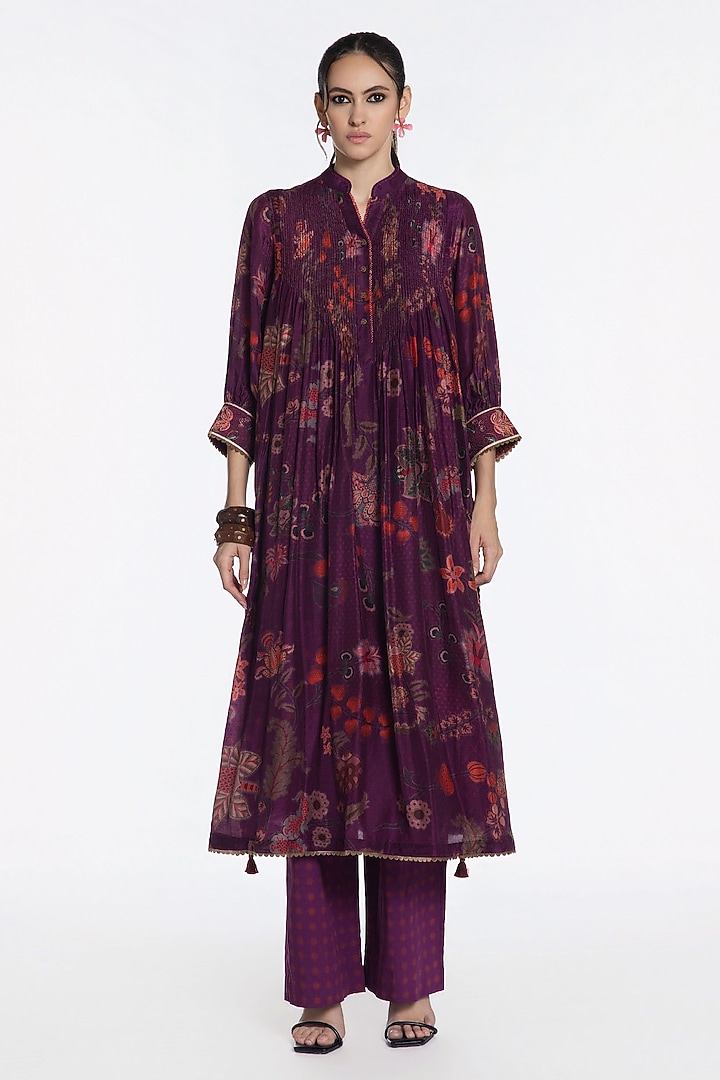 Wine Modal Muslin Zari Embroidered Kurta Set by SIDDHARTHA BANSAL at Pernia's Pop Up Shop