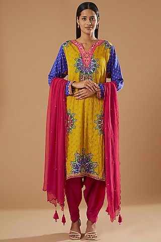 Yellow Digital Printed Kurta Set by SIDDHARTHA BANSAL