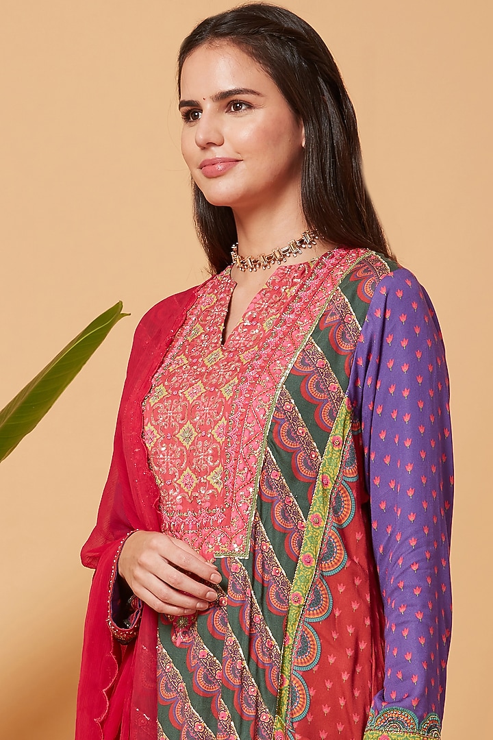 Green & Pink Chanderi Kurta Set by SIDDHARTHA BANSAL at Pernia's Pop Up Shop