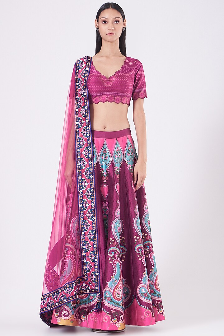 Magenta Printed Wedding Lehenga Set by SIDDHARTHA BANSAL at Pernia's Pop Up Shop