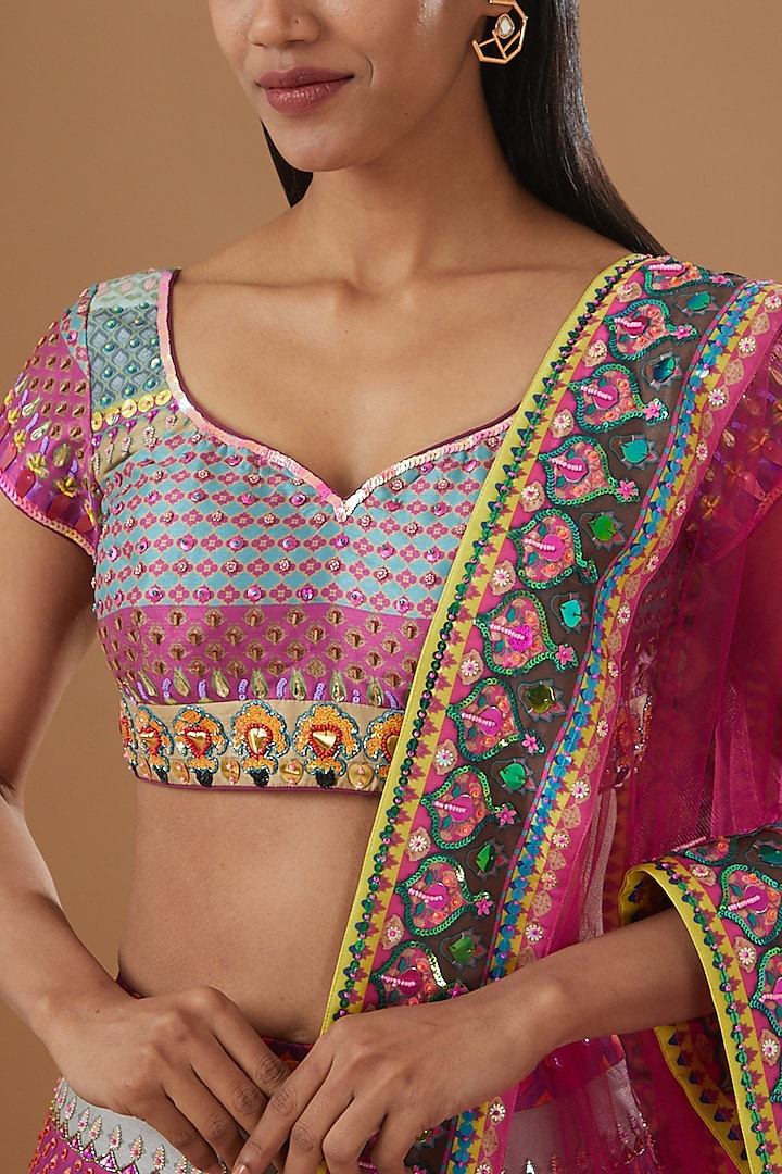 Red Embroidered Wedding Lehenga Set by SIDDHARTHA BANSAL at Pernia's Pop Up Shop