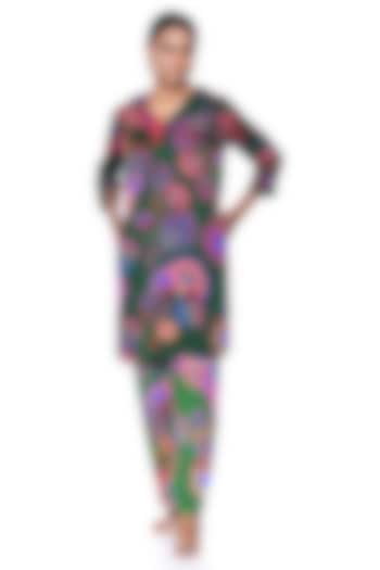 Bottle Green Organza Satin Paisley Printed Kurta Set by SIDDHARTHA BANSAL at Pernia's Pop Up Shop