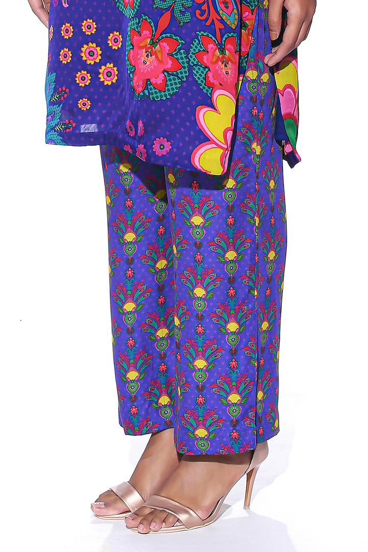 Twilight Blue Organza Satin Paisley Printed Kurta Set by SIDDHARTHA BANSAL at Pernia's Pop Up Shop