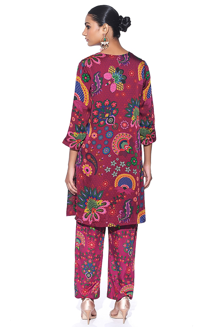 Crimson Organza Satin Paisley Printed Kurta Set by SIDDHARTHA BANSAL at Pernia's Pop Up Shop