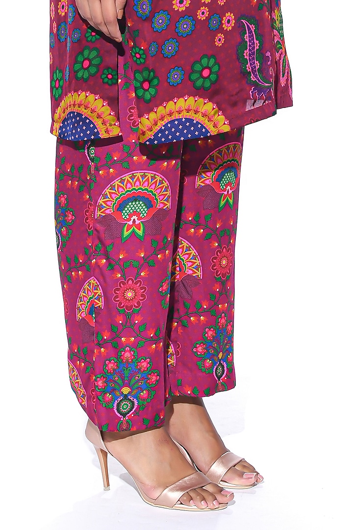 Crimson Organza Satin Paisley Printed Kurta Set by SIDDHARTHA BANSAL at Pernia's Pop Up Shop