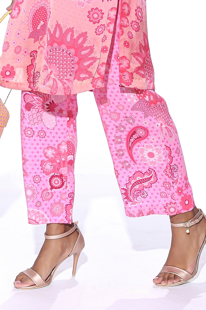 Rani Pink Ombre Organza Satin Paisley Printed Kurta Set by SIDDHARTHA BANSAL at Pernia's Pop Up Shop