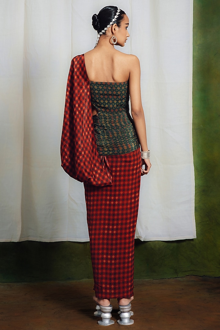 Courtyard Green Crepe Asymmetric Draped Saree Cocktail Dress by SIDDHARTHA BANSAL at Pernia's Pop Up Shop