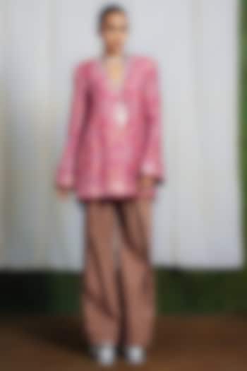 Pink Silk Embroidered Kurta Set by SIDDHARTHA BANSAL at Pernia's Pop Up Shop