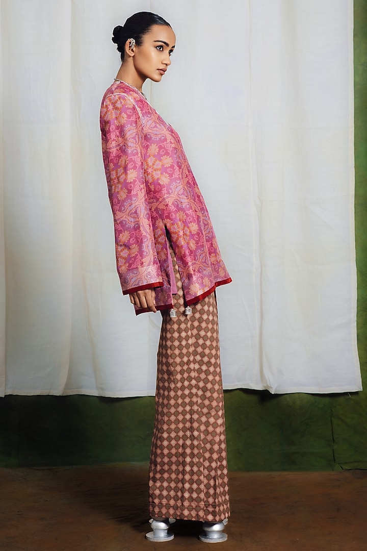 Pink Silk Embroidered Kurta Set by SIDDHARTHA BANSAL at Pernia's Pop Up Shop