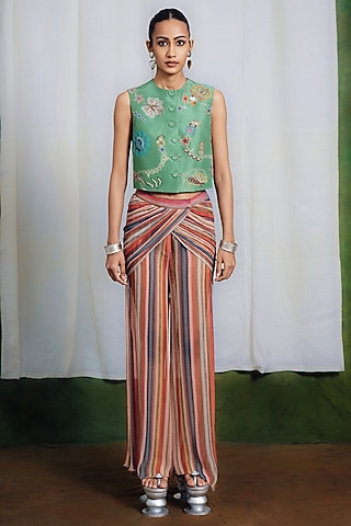 Green Silk Thread Work Jacket Set by SIDDHARTHA BANSAL