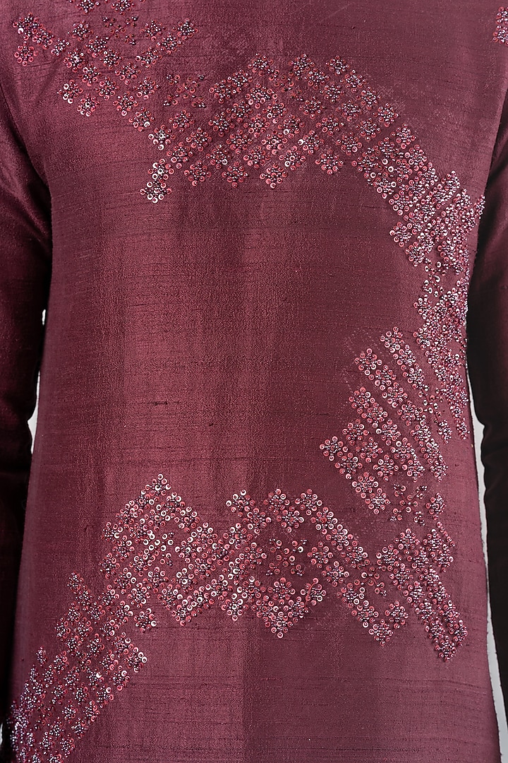 Wine Hand Embroidered Kurta Set by Siddhesh Chauhan at Pernia's Pop Up Shop