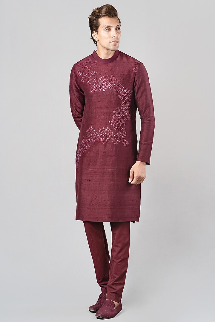Wine Hand Embroidered Kurta Set by Siddhesh Chauhan at Pernia's Pop Up Shop