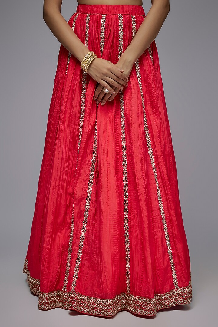 Coral Silk Crushed Wedding Lehenga Set by Siddhartha Daga at Pernia's Pop Up Shop