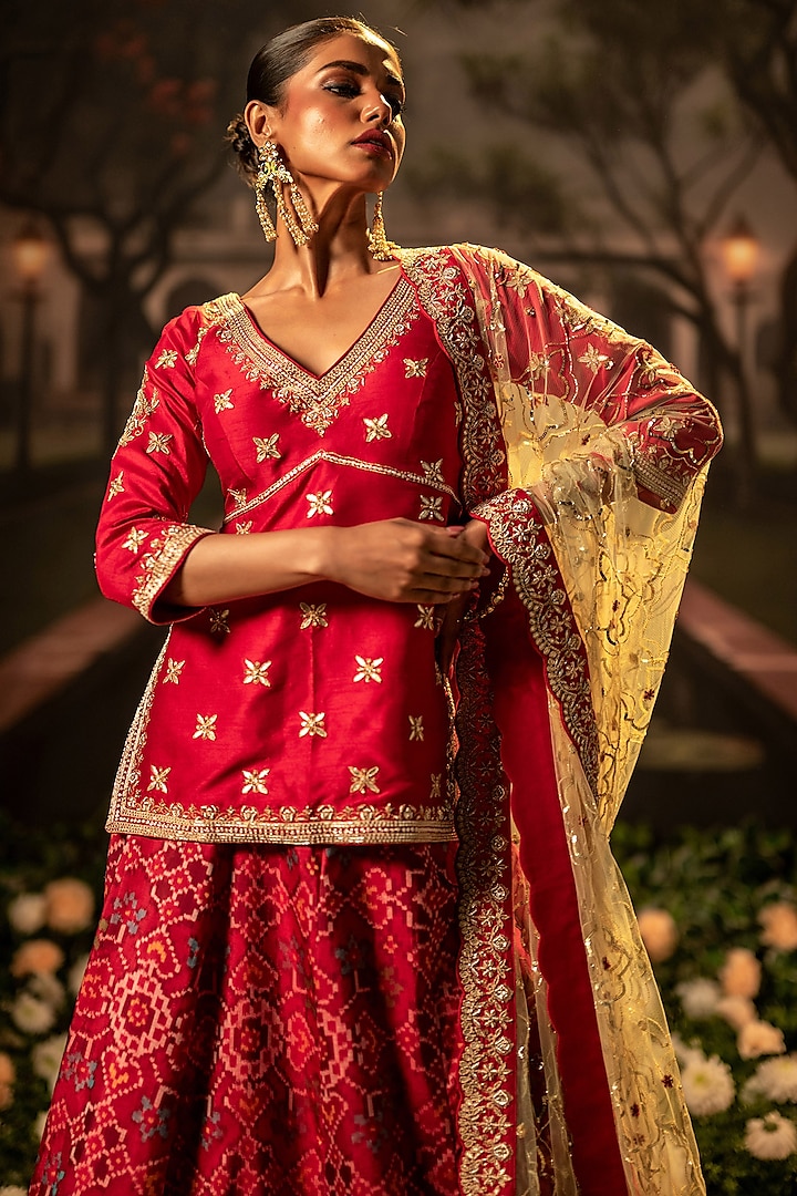 Red Silk Gota Embroidered Bridal Lehenga Set by Siddhartha Daga at Pernia's Pop Up Shop