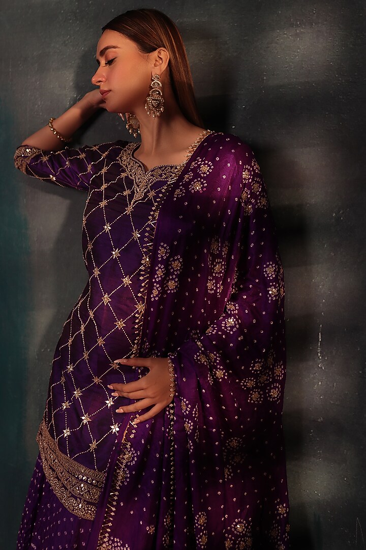 Purple Silk Embroidered Kurta Set by Siddhartha Daga at Pernia's Pop Up Shop