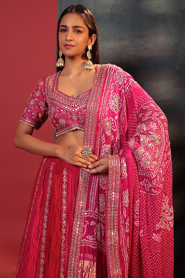 Pink Silk Embroidered Bridal Lehenga Set by Siddhartha Daga at Pernia's Pop Up Shop
