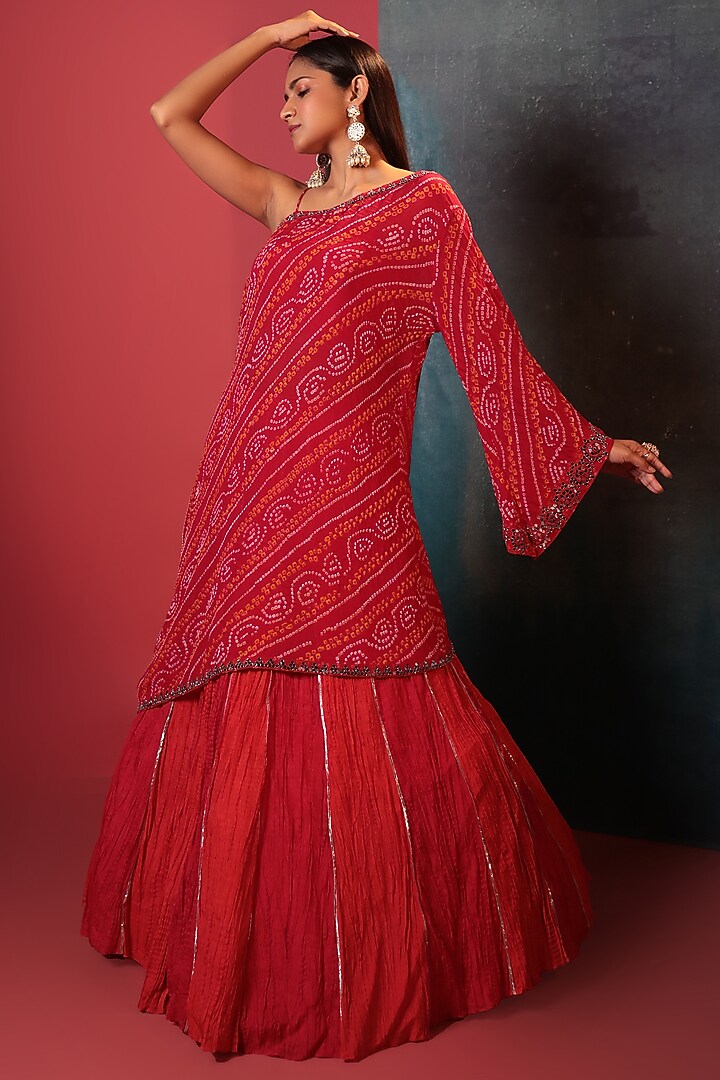 Red Silk & Pure Georgette Embellished One-Shoulder Kurta Set by Siddhartha Daga at Pernia's Pop Up Shop
