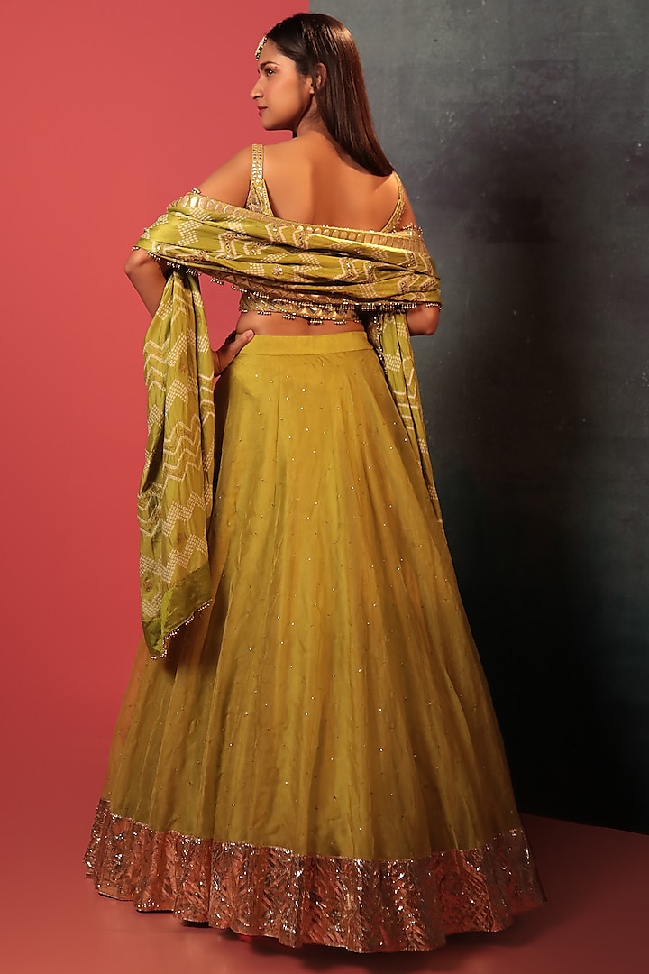 Green Organza Embellished Wedding Lehenga Set by Siddhartha Daga at Pernia's Pop Up Shop