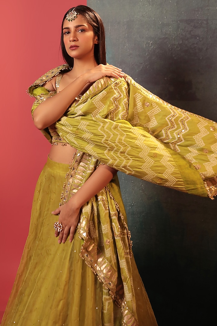 Green Organza Embellished Wedding Lehenga Set by Siddhartha Daga at Pernia's Pop Up Shop
