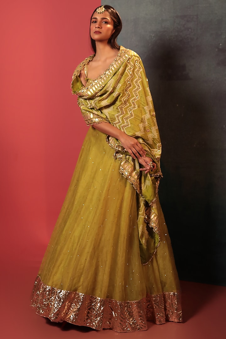 Green Organza Embellished Wedding Lehenga Set by Siddhartha Daga at Pernia's Pop Up Shop