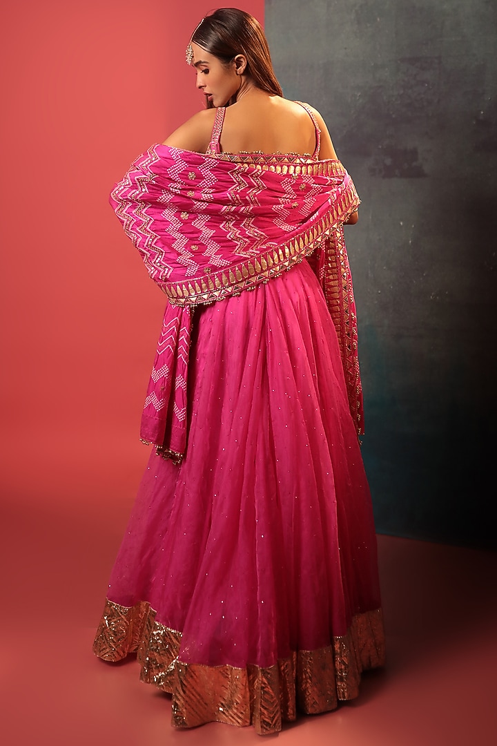 Pink Organza Embellished Wedding Lehenga Set by Siddhartha Daga at Pernia's Pop Up Shop