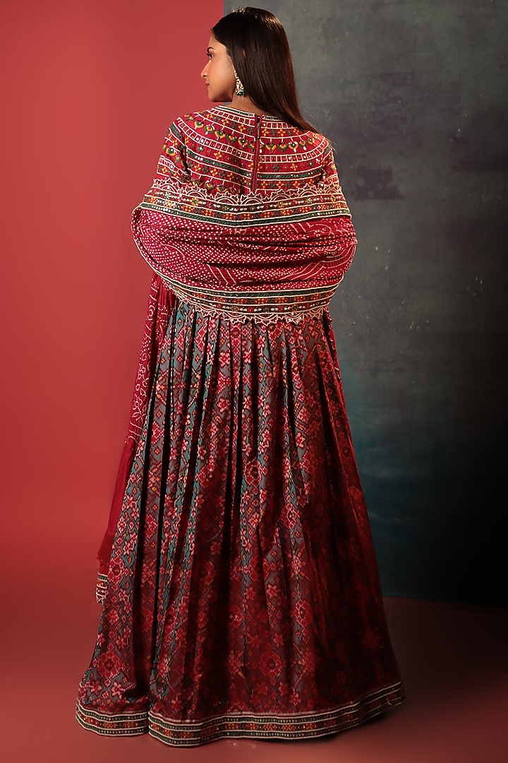 Red Silk Embroidered Patola Bridal Lehenga Set by Siddhartha Daga at Pernia's Pop Up Shop