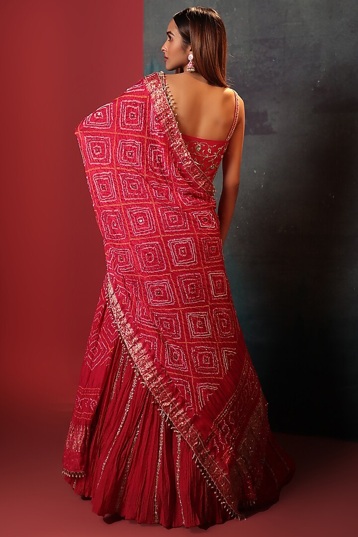 Strawberry Pink Crush & Pure Georgette Silk Wedding Lehenga Set by Siddhartha Daga at Pernia's Pop Up Shop