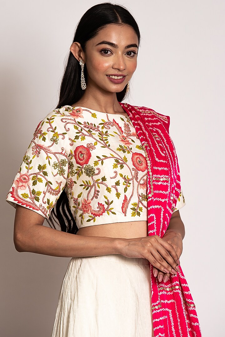 Ivory Embellished Wedding Lehenga Set by Siddhartha Daga at Pernia's Pop Up Shop
